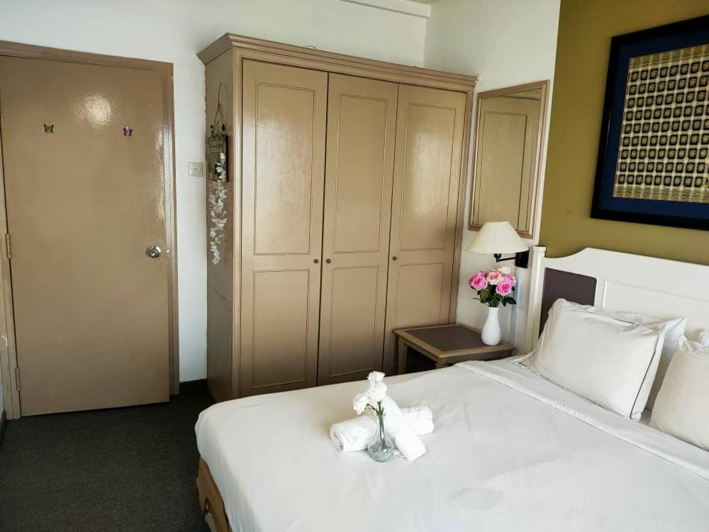 Beachfront Full Sea Penang Танджунг Бунга Екстериор снимка