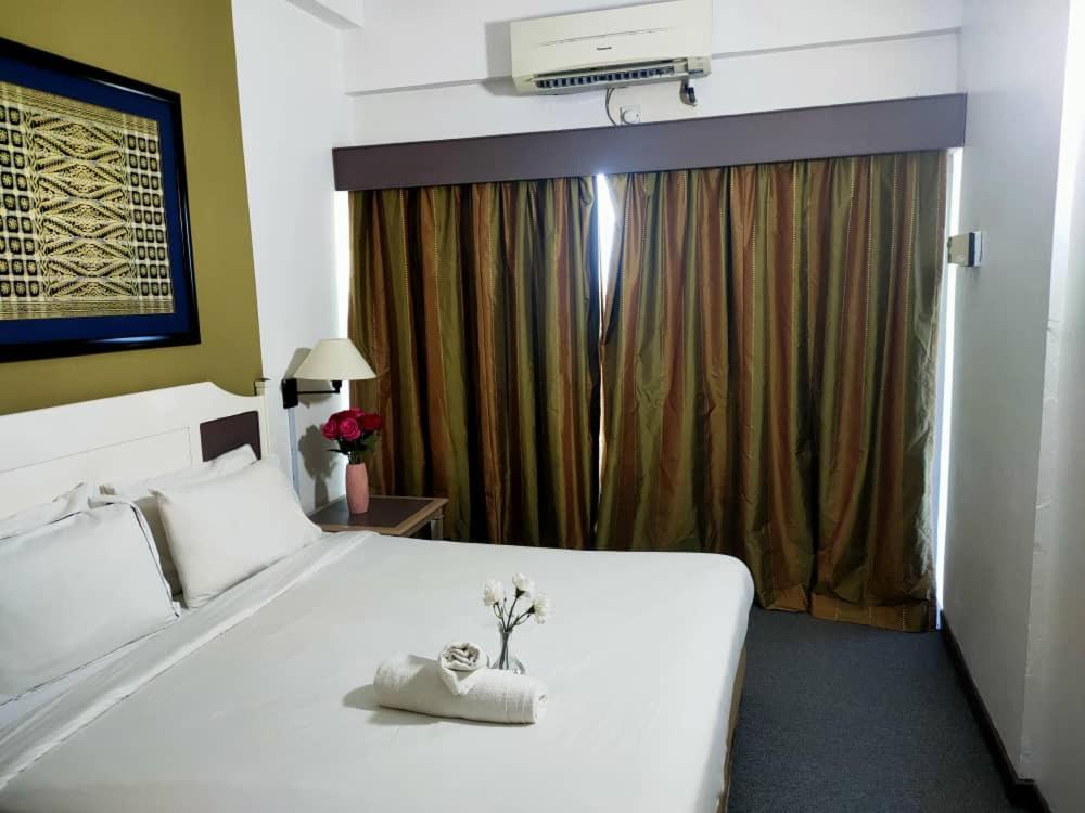 Beachfront Full Sea Penang Танджунг Бунга Екстериор снимка
